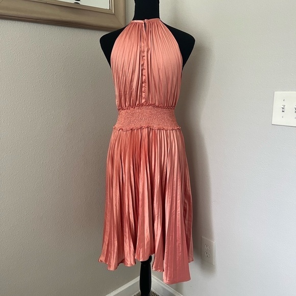 Do+Be Satin Pleated MIDI Dress In Dusty Rose - Picture 3 of 8